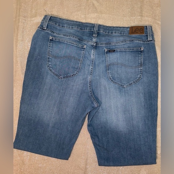 Lee Blue Regular Fit Jeans size 18 M - Picture 2 of 5